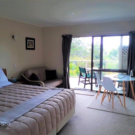 פאיהייה Morepork Riverside Lodge מראה חיצוני תמונה