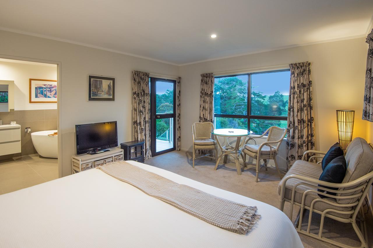 פאיהייה Morepork Riverside Lodge מראה חיצוני תמונה